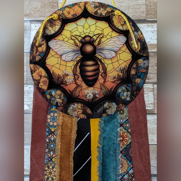 New Handcrafted Honey Bee Multi Colored Dream Catcher - Picture 5 of 8